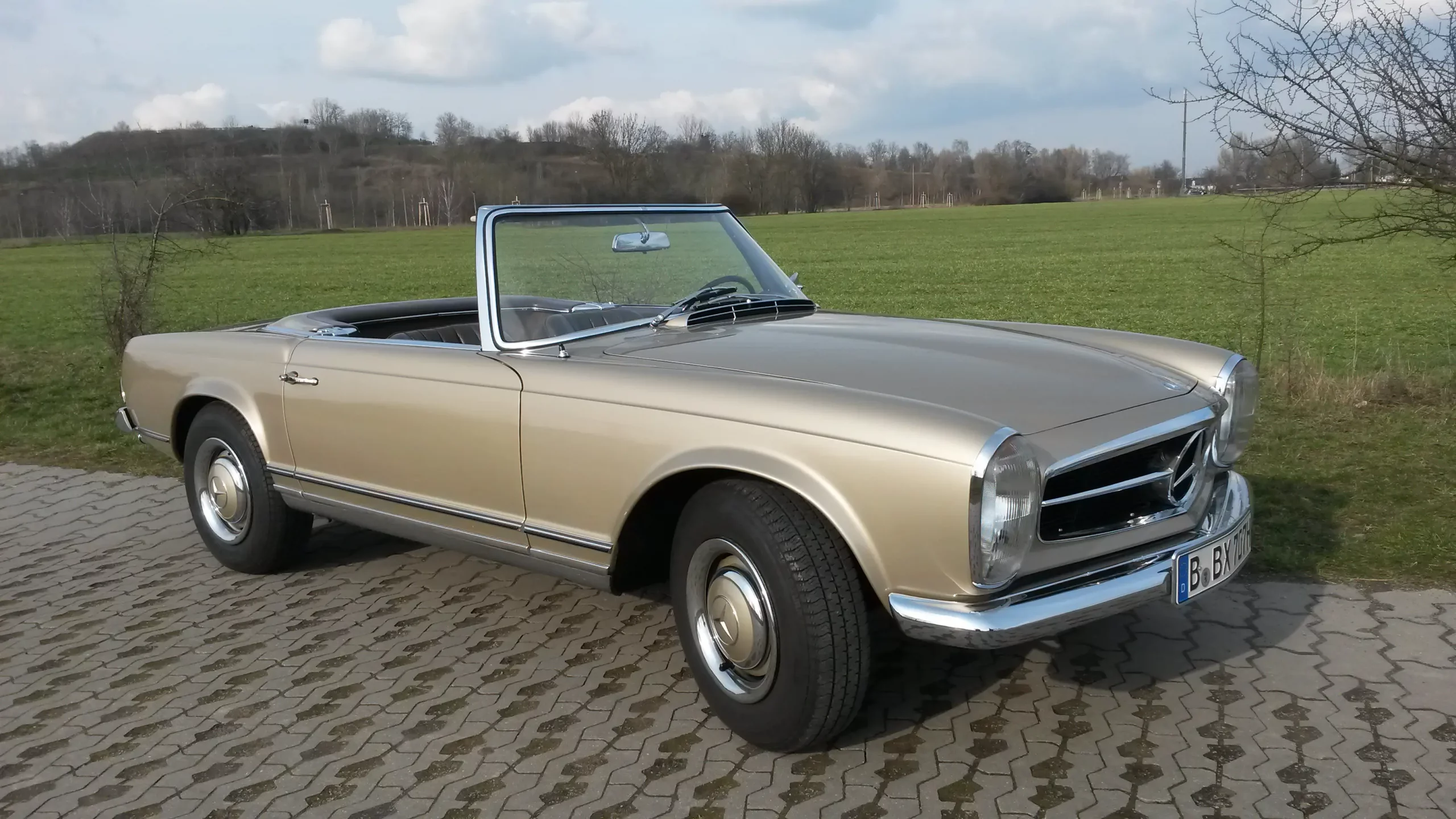 28 – Müller – Mercedes-Benz – 230 SL *