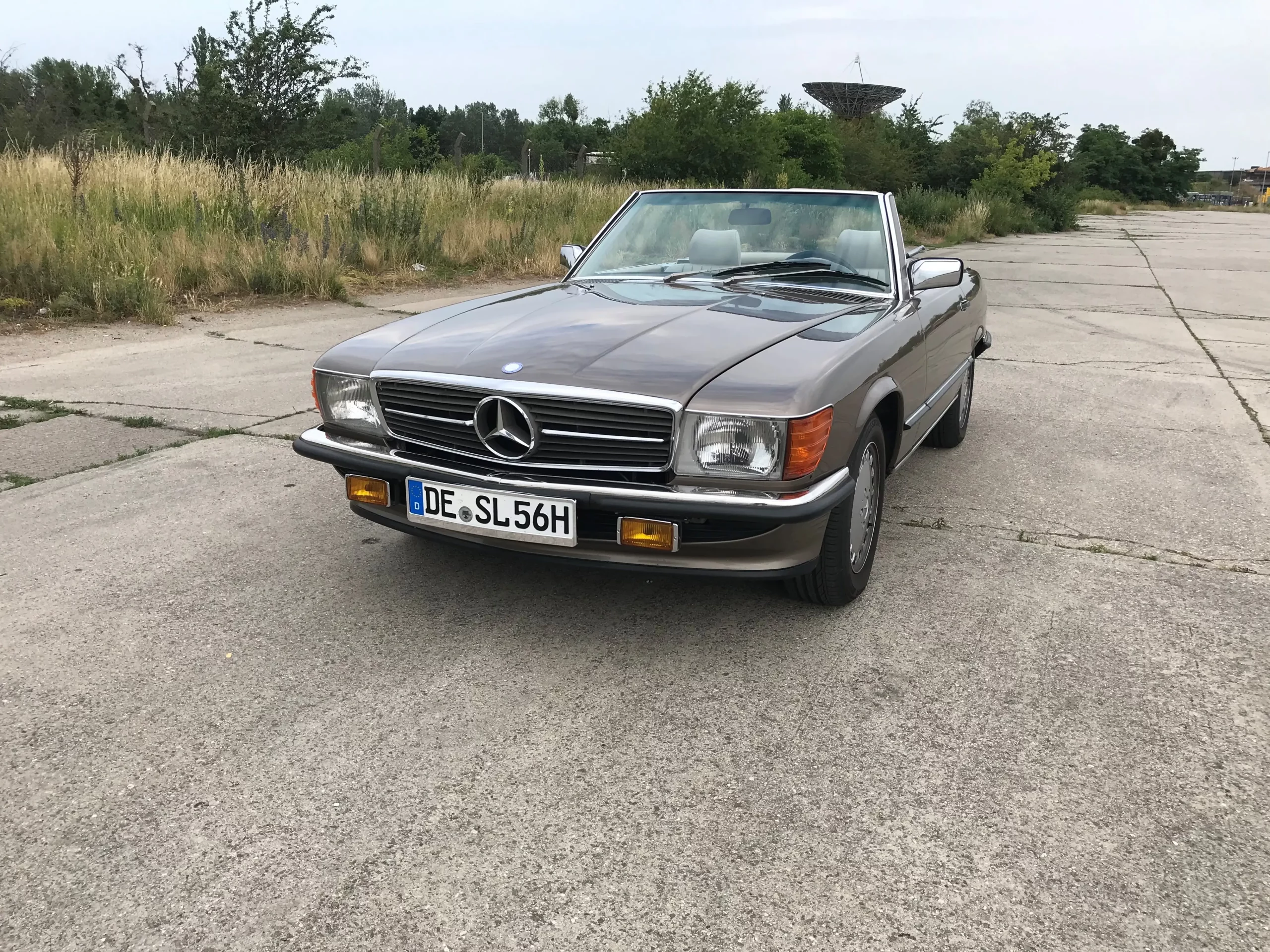 67 – Helmke – Mercedes Benz – 560 SL *